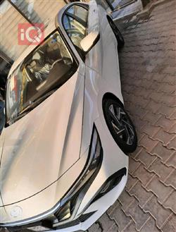 هیوندای ئەلەنترا